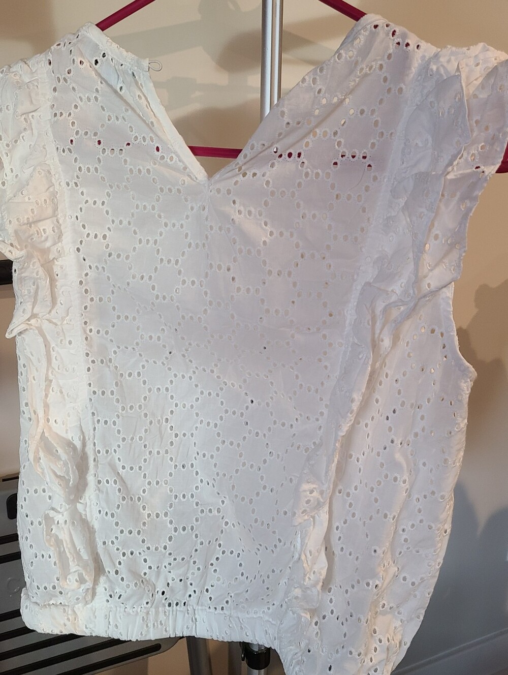 Cece Lace Shell Top - Picture 3 of 3